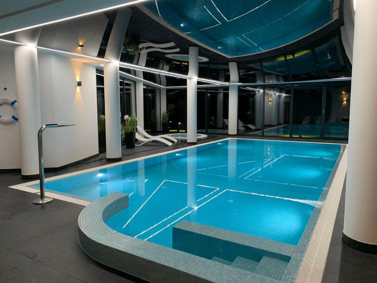 Westin House Resort Apartementy Premium كولوبرزيغ المظهر الخارجي الصورة